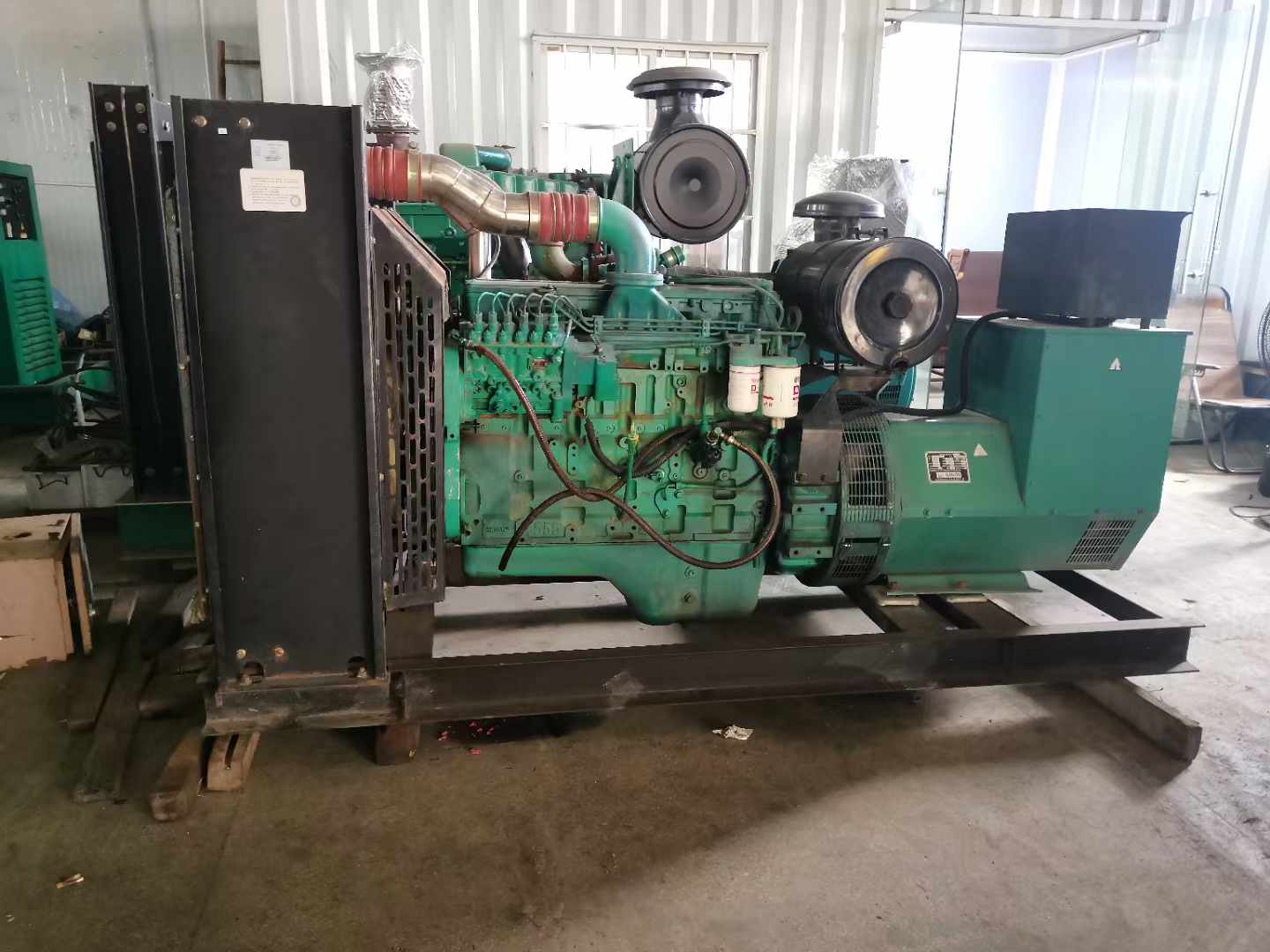 合肥发电机租赁如何确定电缆的承载电流是否在安全范围内？